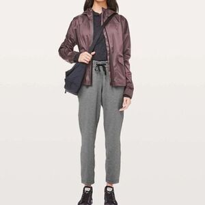 Lululemon‎ On the Go Dark Heather Gray Front Pockets Drawstring Pants Size 6